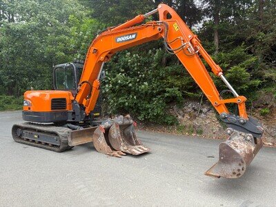 DOOSAN DX85R 8 TON - 8.5 9 Tonne Mini Digger JCB 13 BOBCAT KUBOTA DX85 DX80 E85