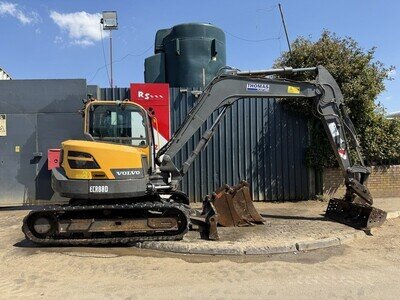VOLVO ECR88D y2018 3331 hours 8.8t CAB Mini Excavator / Digger £27600+VAT
