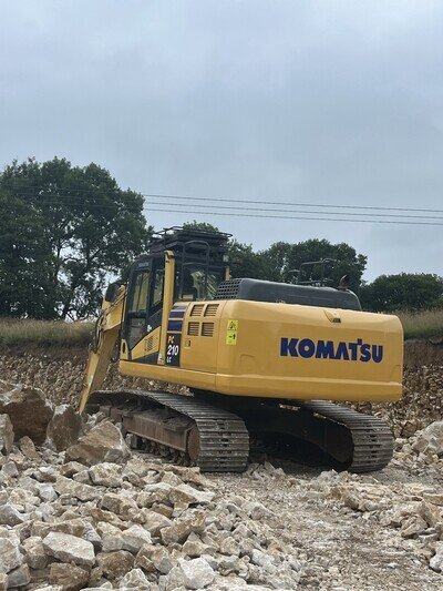 Komatsu Pc210-10 Excavator, 2 Buckets!! Volvo, Kobelco, JCB, CAT, Hitachi, Case Komatsu Pc210-10 Excavator, 2 Buckets!! Volvo, Kobelco, JCB, CAT, Hitachi, Case