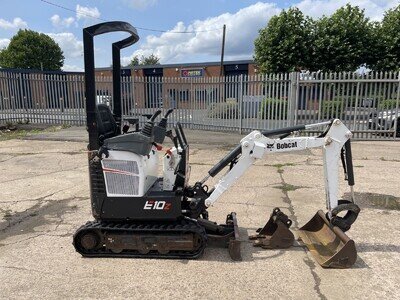 Bobcat E10z Micro Digger Mini Excavator Low Hours Kubota Engine Doosan New Track Bobcat E10z Micro Digger Mini Excavator Low Hours Kubota Engine Doosan New Track