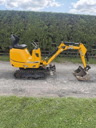 2021 JCB 8008 micro digger with 2 buckets 2021 JCB 8008 micro digger with 2 buckets