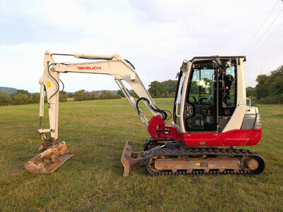 2010 TAKEUCHI TB250 EXCAVATOR 5 TON **ONLY 2900 HOURS, PRIVATELY OWNED** NO VAT 2010 TAKEUCHI TB250 EXCAVATOR 5 TON **ONLY 2900 HOURS, PRIVATELY OWNED** NO VAT