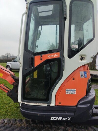 Kubota U25-3 Mini Digger Excavator Kubota U25-3 Mini Digger Excavator