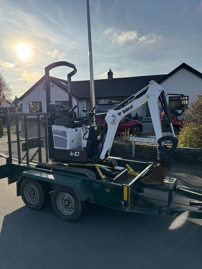 2022 Bobcat E10z Micro Digger Mini Excavator & Indespension 2021 Trailer *860 h 2022 Bobcat E10z Micro Digger Mini Excavator & Indespension 2021 Trailer *860 h