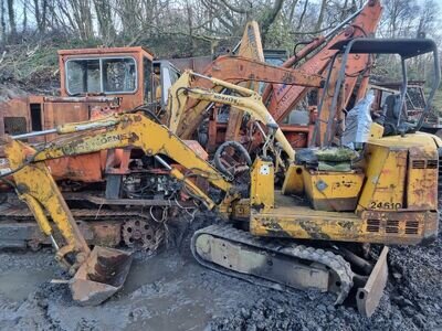 Pel Job Eb12.4 Mini Digger Excavator dismantling for parts!! Air Filter Housing Pel Job Eb12.4 Mini Digger Excavator dismantling for parts!! Air Filter Housing