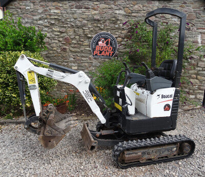 BOBCAT E10z MICRO DIGGER, MINI DIGGER, EXCAVATOR, 3 buckets, U10-5, TB210