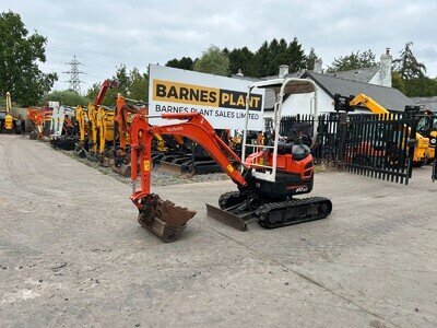 * 2009 Kubota U17-3 * Expanding tracks * 1.5 TON * Kubota JCB DIGGER
