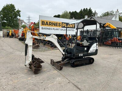 * 2012 Bobcat E14 * Expanding tracks * 1.5 TON * Kubota JCB DIGGER