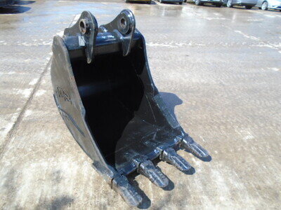 36" HEAVY DUTY DIGGING BUCKET ON 80MM PINS PN:980/A9002 INC VAT