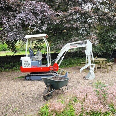 Takeuchi tb016 2013 mini digger excavator