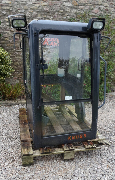 KUBOTA KX61-3, KX71-3 MINI DIGGER, 2.8 tonne, EXCAVATOR cab only, delivery