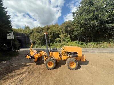 CASE MAXI 4WD RIDE ON HYDRUALIC PATCH PLANER TARMAC PLANER