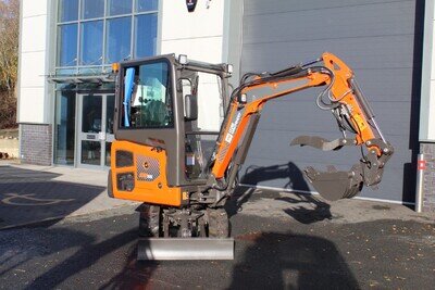 NEW - MINI DIGGER 2.0T/MINI EXCAVATOR - KUBOTA DIESEL ENGINE. £16,666 +VAT