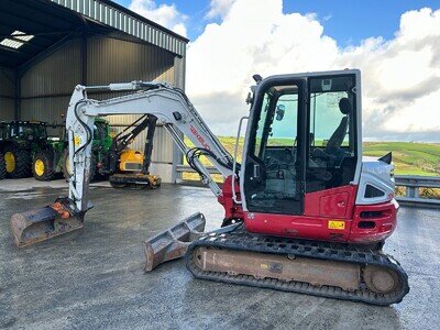 Takeuchi Tb260
