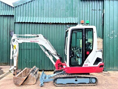 2018 Takeuchi TB225 Mini Digger - 1635 hrs - 3 buckets & Q/H - Expanding Tracks