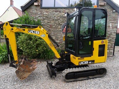 JCB 16C-1 MINI DIGGER, 1.7 TONNE, EXCAVATOR, kubota, 3 buckets, op plant trailer