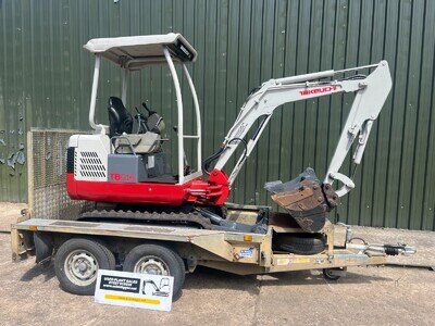 TAKEUCHI TB016 MINI DIGGER WITH IFOR WILLIAMS TRAILER, QUICK HITCH EXCAVATOR