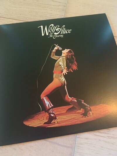 WOLF ALICE ‘The Clearing’ / Vinyl/ Excellent Condition / with poster