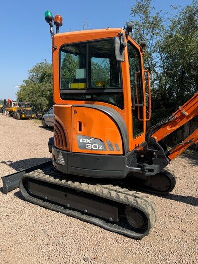 DOOSAN DX30Z MIDI Digger Excavator 3 bucket Expand JCB Kubota Takeuchi Low Hr