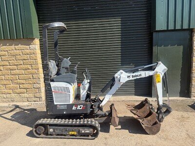 2021 Bobcat Micro Mini Digger - 3 buckets - Expanding Tracks - 590 Hours - Servo