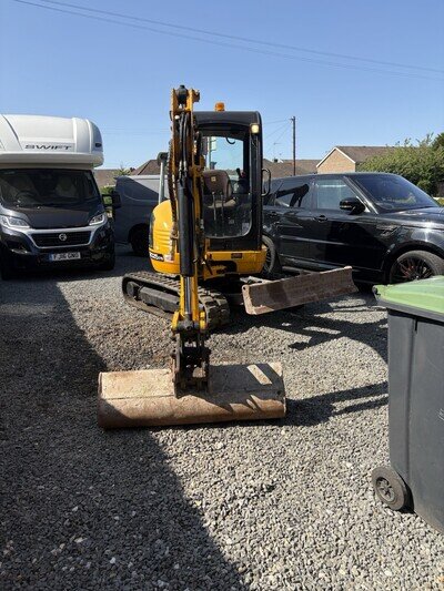 JCB 8025 ZTS Mini digger